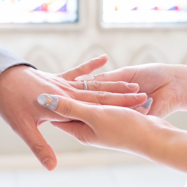 【輪-RIN-の口コミ】 上品なデザインです。細めの指輪が人気だろうけど、太めの指輪にしていま…