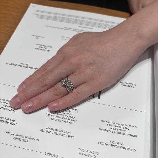 【ブシュロン(BOUCHERON)の口コミ】 細かな細工が美しく、幅感はありますが、華奢さもあり、とても惹かれまし…