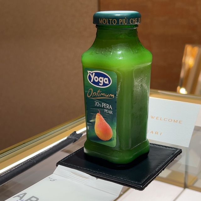 【ブルガリ(BVLGARI)の口コミ】 結婚指輪は中心部分が山形に高いデザインでした。シンプルで洗練されては…