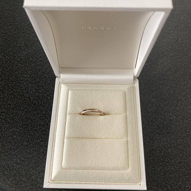 【TASAKI(タサキ)の口コミ】 メンズ用の結婚指輪です。価格は10万円いかないタイプです。女性用の結婚…