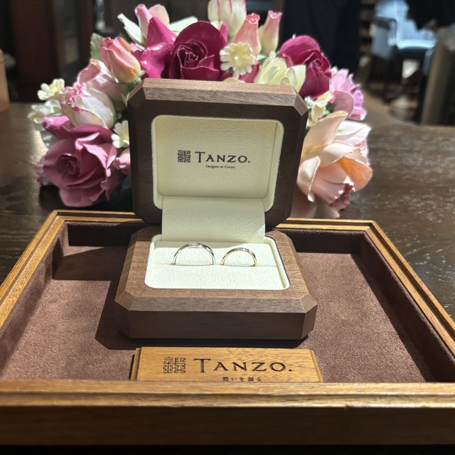 【TANZO.(鍛造指輪)の口コミ】 長く着用していても飽きないシンプルなデザインにしており、コーラルゴー…