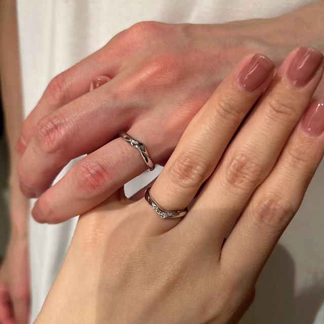 【アイプリモ(I-PRIMO)の口コミ】 Vデザインの物で手が綺麗に見えるのがとてもオススメです。シンプル過ぎる…