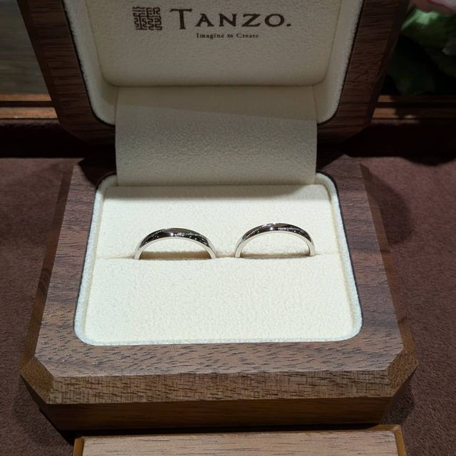 【TANZO.(鍛造指輪)の口コミ】 職人がひとつひとつ鍛造製法でつくっているため、丈夫で変形しない
指輪が…
