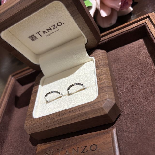 【TANZO.(鍛造指輪)の口コミ】 素材もよく、自分たちの好きなデザインで作っていただけることが一番のオ…