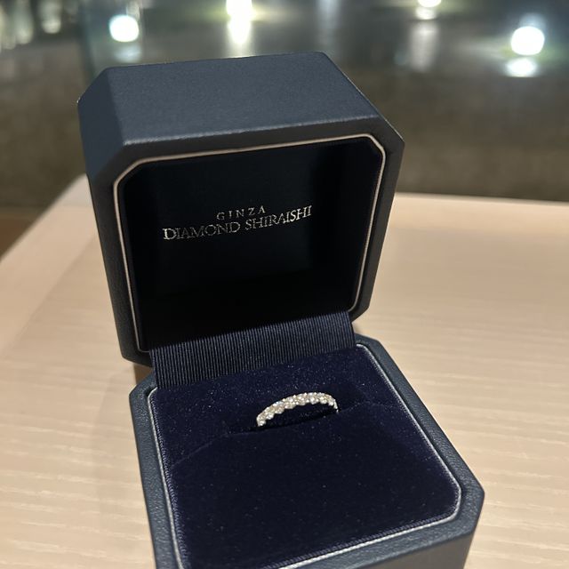 【銀座ダイヤモンドシライシの口コミ】 ダイヤモンド一つ一つの輝きが美しく、厳選されたこだわりを感じます。
着…