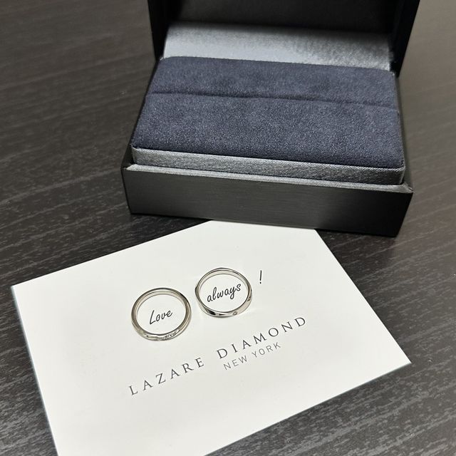 【ラザール ダイヤモンド(LAZARE DIAMOND)の口コミ】 結婚指輪を選ぶ際にデザインなど、悩みました。店員さんに色々と案内され…