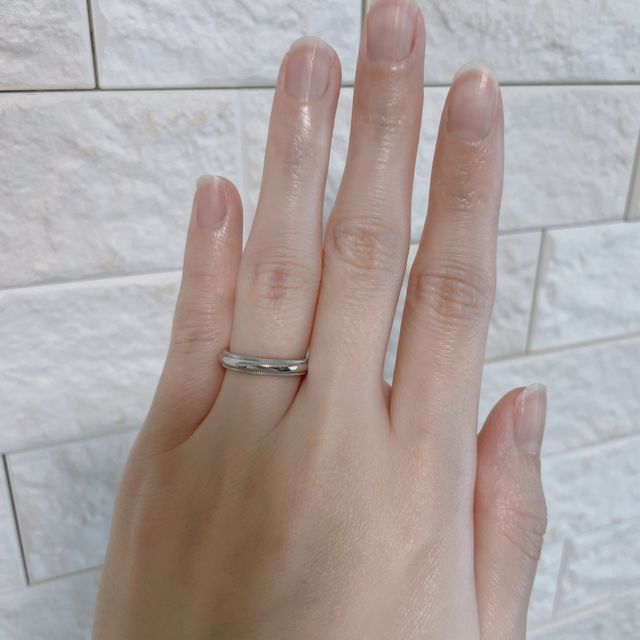 【ティファニー(Tiffany & Co.)の口コミ】 ミルグレインデザインに絞り、色々なブランドを回りましたがティファニー…