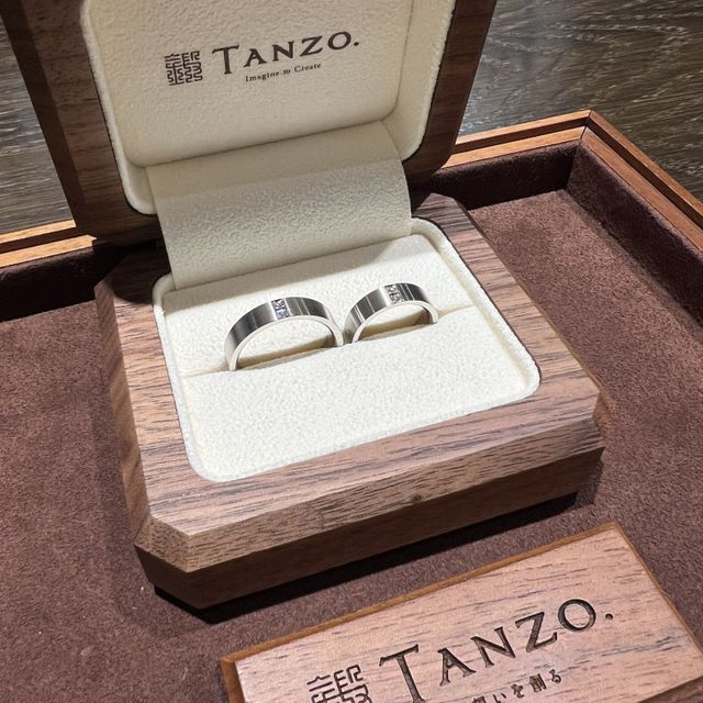 【TANZO.(鍛造指輪)の口コミ】 鍛造製法ということもあり丈夫で長持ちしそうです。付け心地も最高！ブラ…