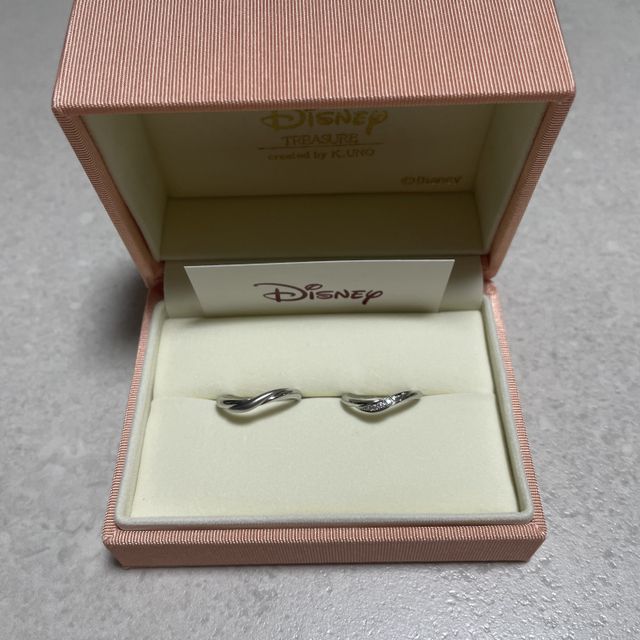 【ケイウノ ブライダル(K.UNO BRIDAL)の口コミ】 お互い指輪の形はウェーブのものが良く、派手すぎずただ個性は少し出した…