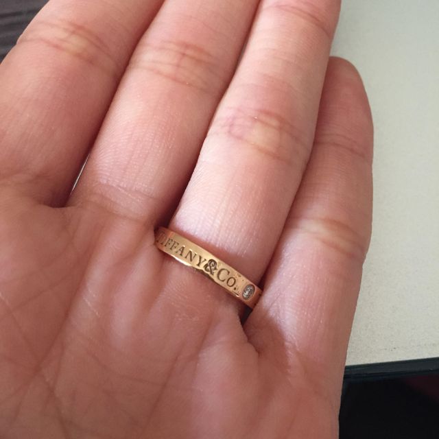 【ティファニー(Tiffany & Co.)の口コミ】 大阪滞在中にちょっと見てみようと思い入った店舗でしたが、店員さんが親…