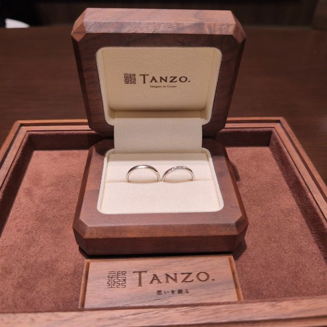 【TANZO.(鍛造指輪)の口コミ】 まずはつけ心地が最高で、指に馴染んで着けてないかのような感覚になりま…