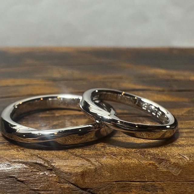 【ichi(イチ)の口コミ】 デザインがとにかくおすすめです。デザインはとてもシンプルですが2人で一…