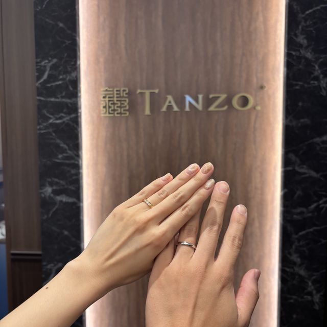 【TANZO.(鍛造指輪)の口コミ】 ゴールドリングにダイヤを贅沢に5つ入れてもらいました！ダイヤの入れ方に…