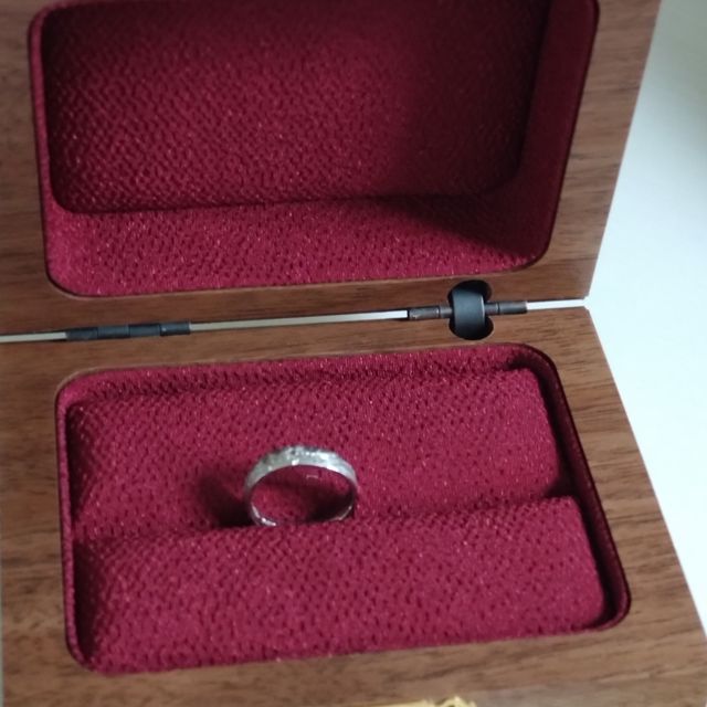 【MIORING(ミオリング)の口コミ】 せっかく購入するのであればあまり他と被らないものをと指輪探しをしてお…