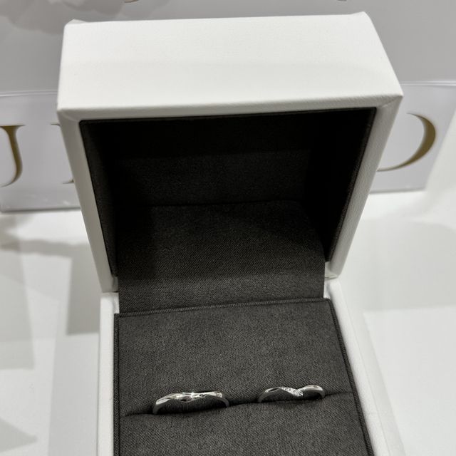 【TOWA(永遠)の口コミ】 シンプルだけど、エレガントなデザインです。普段の生活や仕事で指輪を見…