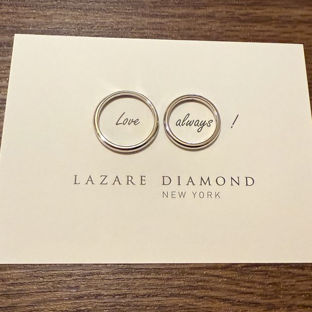 【ラザール ダイヤモンド(LAZARE DIAMOND)の口コミ】 シンプルなデザインだけど、ダイヤがたくさんついていてとってもかわいい…