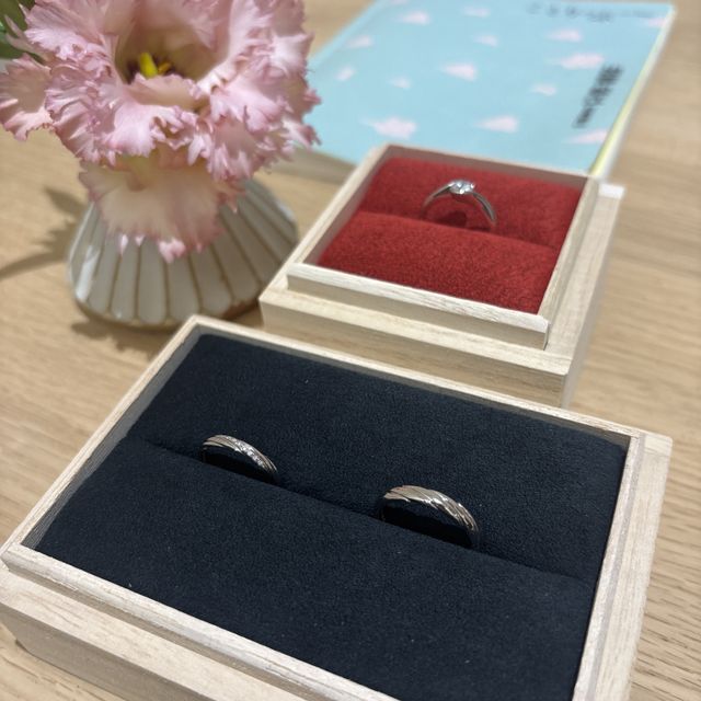 【出雲結(いずもゆい)の口コミ】 祈結の婚約指輪は、出雲大社のしめ縄をイメージしたデザインで、和の雰囲…