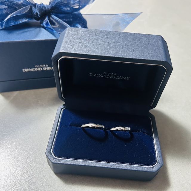 【銀座ダイヤモンドシライシの口コミ】 デザインが素晴らしい。
シンプルさにワンポイントで、マットを施して個性…