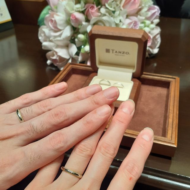 【TANZO.(鍛造指輪)の口コミ】 サイドミルに差し色として、TANZOオリジナルのグリーンゴールドを入れて造…