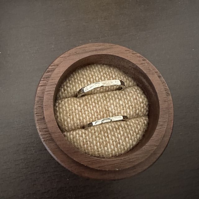【鎌倉彫金工房の口コミ】 シンプルでありながら手作りのため個性もあり、日常使いしやすいと思いま…