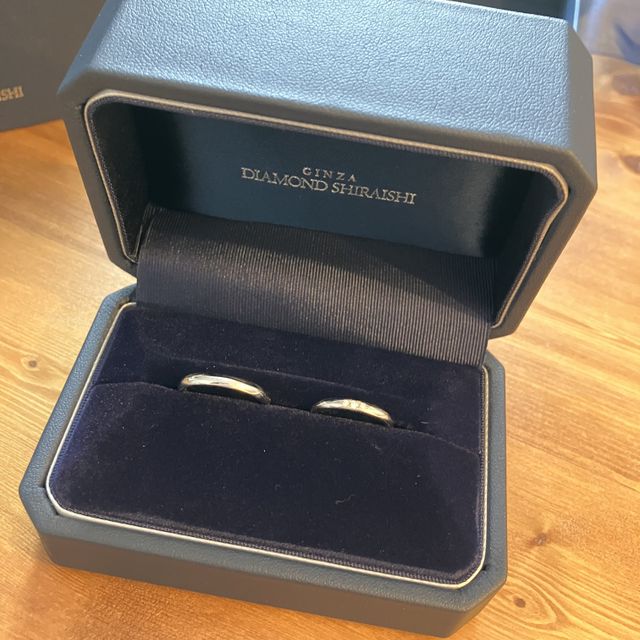 【銀座ダイヤモンドシライシの口コミ】 シンプルで飽きのこないデザインを選びました！！！ダイヤが3連になってい…