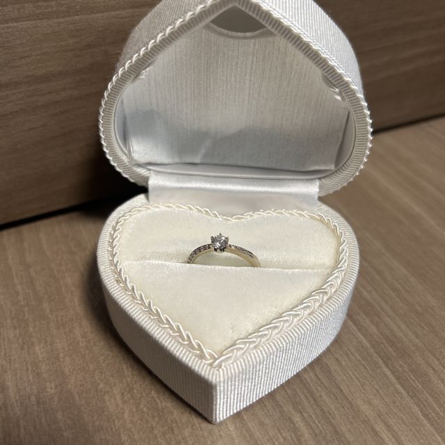 【JEWELRY STUDIO Advance(ジュエリースタジオアドバンス)の口コミ】 ブラウンゴールドで仕立てて頂きました。
肌なじみがよく、可愛らしさの中…