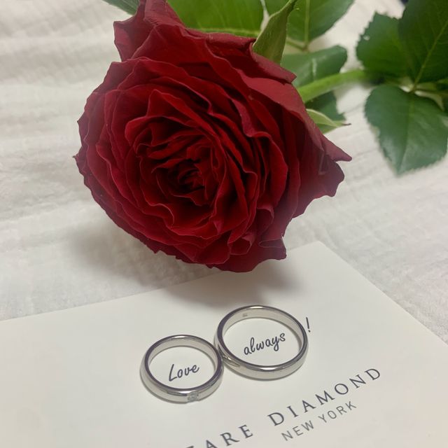 【ラザール ダイヤモンド(LAZARE DIAMOND)の口コミ】 ダイヤモンドが大きくて可愛いところ好きです。5つ石もゴージャスで素敵な…