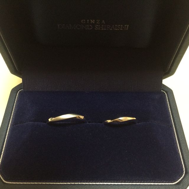 【銀座ダイヤモンドシライシの口コミ】 フルオーダーではないが、石をなくしたり、つや消しを指定した箇所に施し…