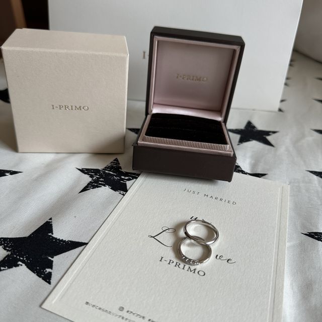 【アイプリモ(I-PRIMO)の口コミ】 この指輪はシンプルながらも上品なデザインで、日常使いはもちろん、特別…