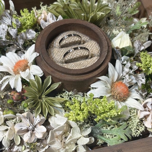 【鎌倉彫金工房の口コミ】 プラチナや金など素材を選ぶところから始まり、自分たちの好きな太さや加…