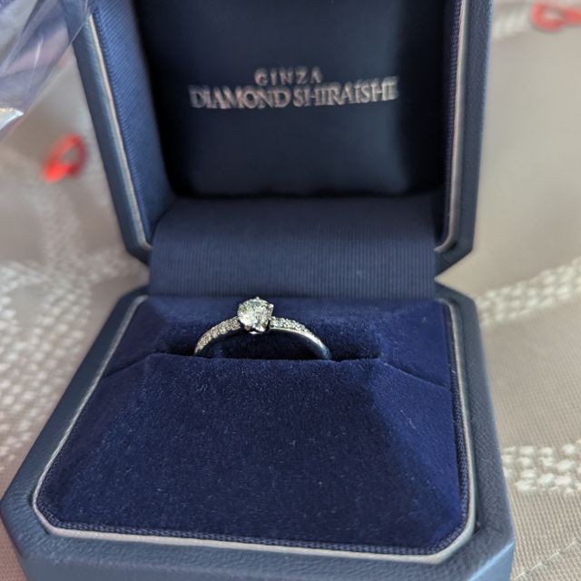 【銀座ダイヤモンドシライシの口コミ】 シンプルだか、可愛らしさもあり、長く使用できるデザインが沢山あるため…