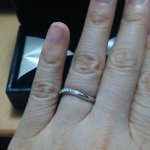 【エクセルコダイヤモンド(EXELCO DIAMOND)の口コミ】 デザインは私も気に入ったものでしたが何よりも彼がこの店舗の指輪を気に…
