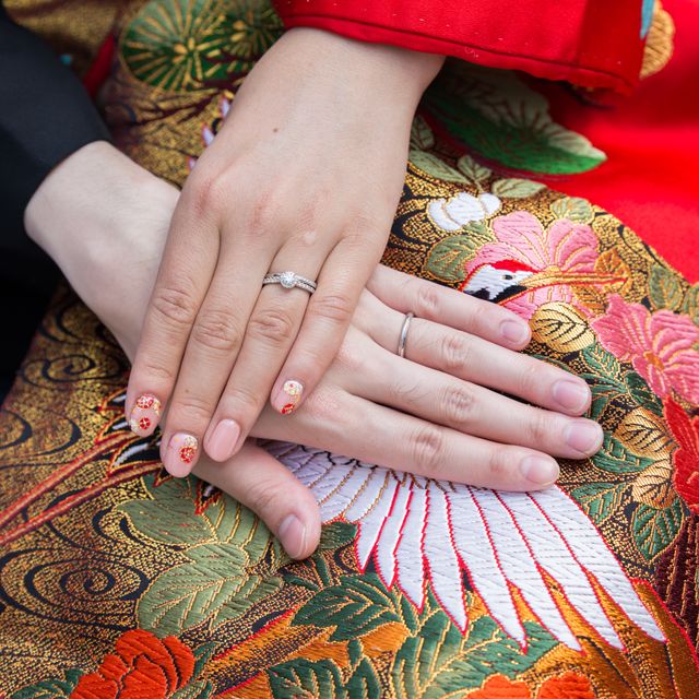 【銀座ダイヤモンドシライシの口コミ】 似たようなデザインはどこの店舗にもあるのですが、メレダイヤがとても綺…