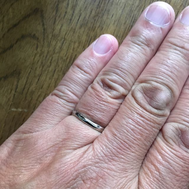 【Honey Bride(ハニーブライド)の口コミ】 他に4店舗とデザイン、価格や、サービスを比較しました。結婚記念日に買い…