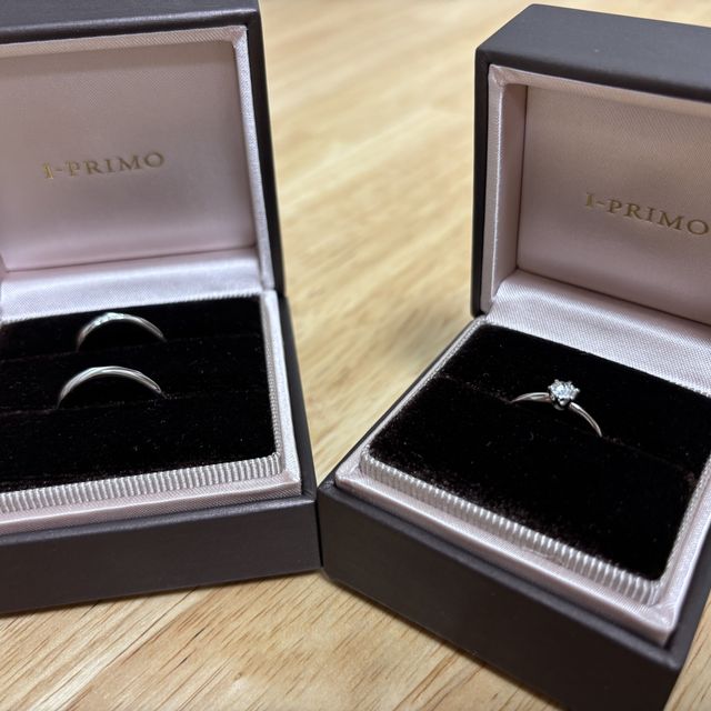 【アイプリモ(I-PRIMO)の口コミ】 【指輪のデザイン】
シンプルすぎず奇抜すぎず、飽きのこないデザインです…