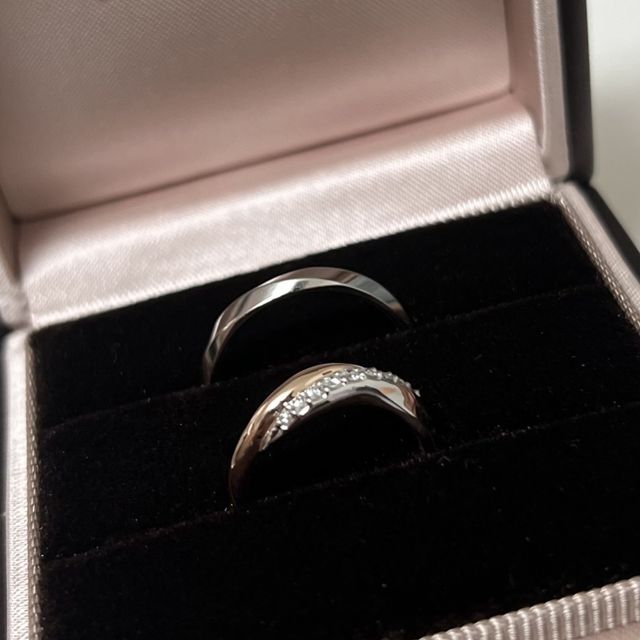 【アイプリモ(I-PRIMO)の口コミ】 デザインがとてもおしゃれで、かっこよく直感で選び一目惚れでした。
値段…