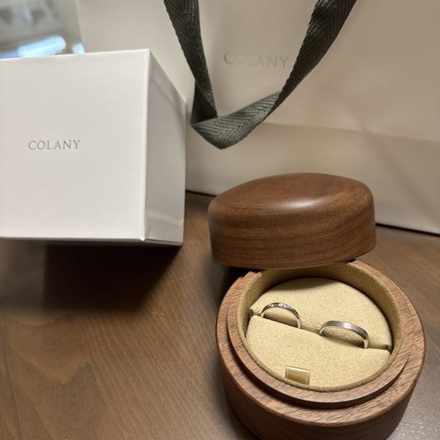 【COLANY(コラニー)の口コミ】 とてもシンプルなデザインで普段使いができるので、いつでもつけたくなる…