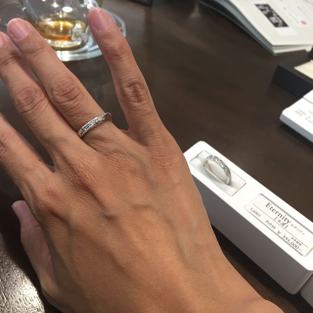 【LUCIE(ルシエ)の口コミ】 ストレートタイプで、ダイヤモンドの飾りだけが斜めについているモデル。…