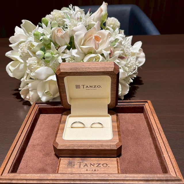 【TANZO.(鍛造指輪)の口コミ】 素材もデザインも二人で話し合いながら作れるのはおすすめです。
普段使い…