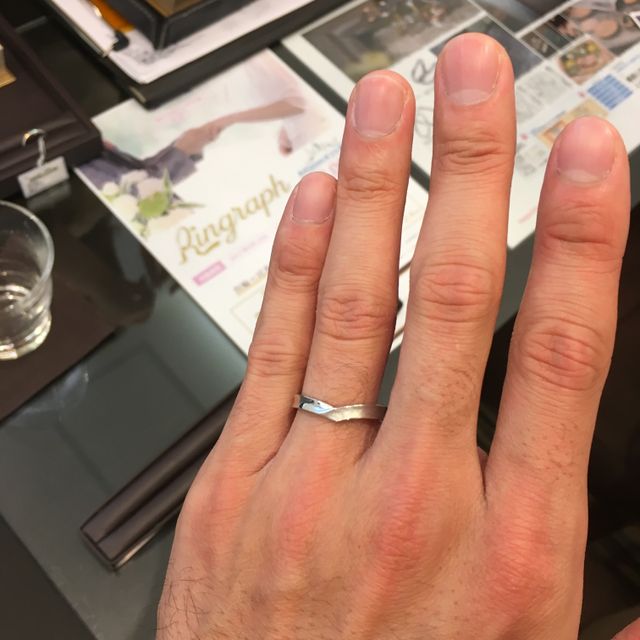 【JEWELRY  KAMATA(ジュエリーかまた)の口コミ】 シンプルな指輪をお探しの方にはぴったりだと思います。
ただシンプルなだ…