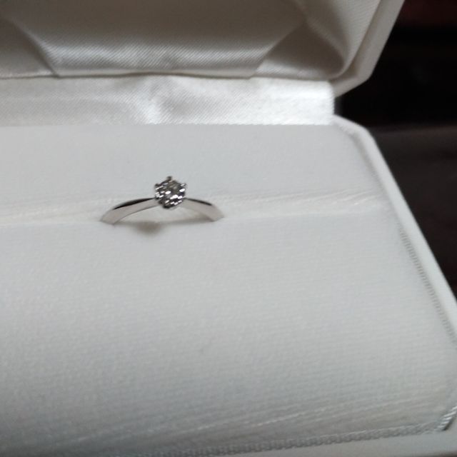 【カオキ　ダイヤモンド専門卸直営店の口コミ】 お店は1000個以上のダイヤから選ぶことができて良かったと思います。特に…