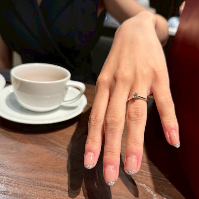 【カルティエ(Cartier)の口コミ】 伝統あるエレガントさ、ダイヤの美しさ、普段使いのしやすさがとても好き…