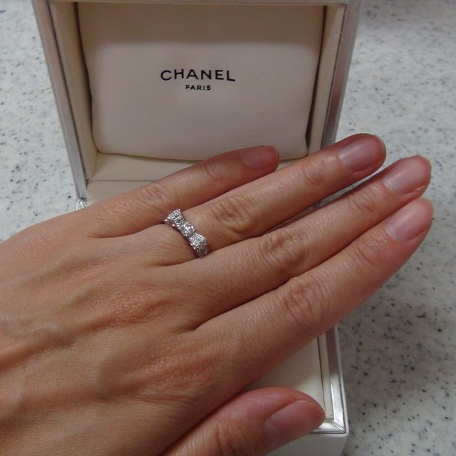 【シャネル(CHANEL)の口コミ】 とにかく一目惚れ！

大好きなシャネルで、大好きなリボンモチーフだった…