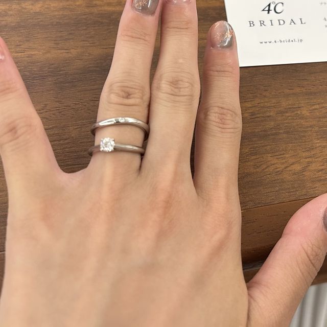 【4℃ BRIDAL(ヨンドシーブライダル)の口コミ】 4℃の1石ダイヤシリーズは、シンプルながらもダイヤの輝きが際立っており10…