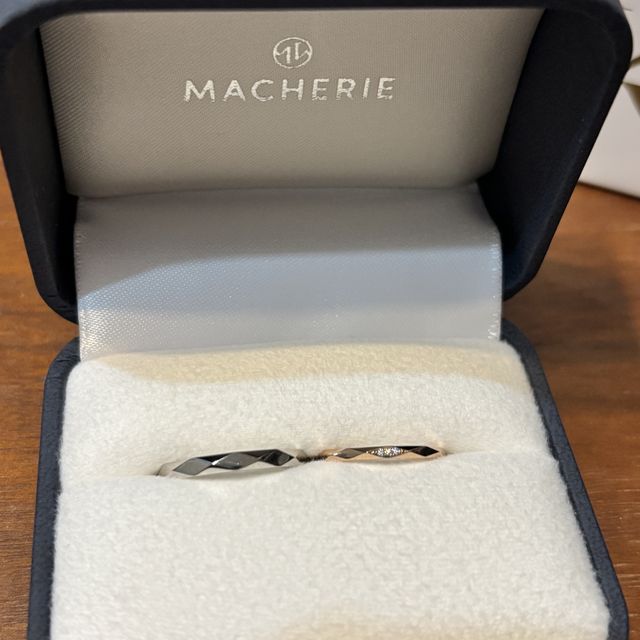 【MACHERIE(マシェリ)の口コミ】 事前にネットで調べて良いなと思っていた指輪の実物をお店で見たら写真以…