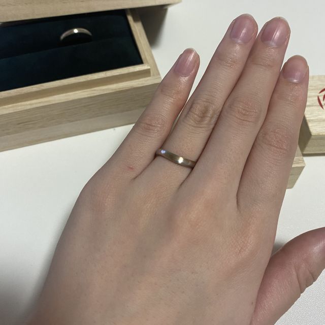 【出雲結(いずもゆい)の口コミ】 運命の赤い糸をイメージした、ピンクゴールドのラインはとてもかわいらし…