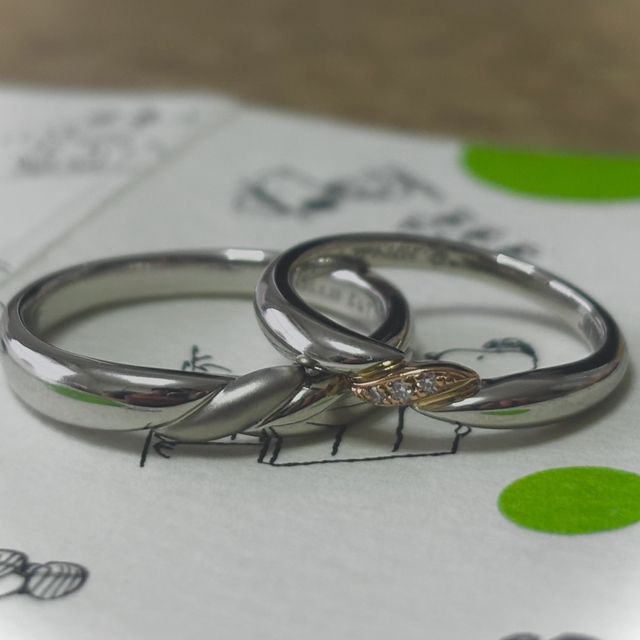 【with Happiness..の口コミ】 スヌーピーシリーズのHugという商品で、スヌーピーとウッドストックがハグ…