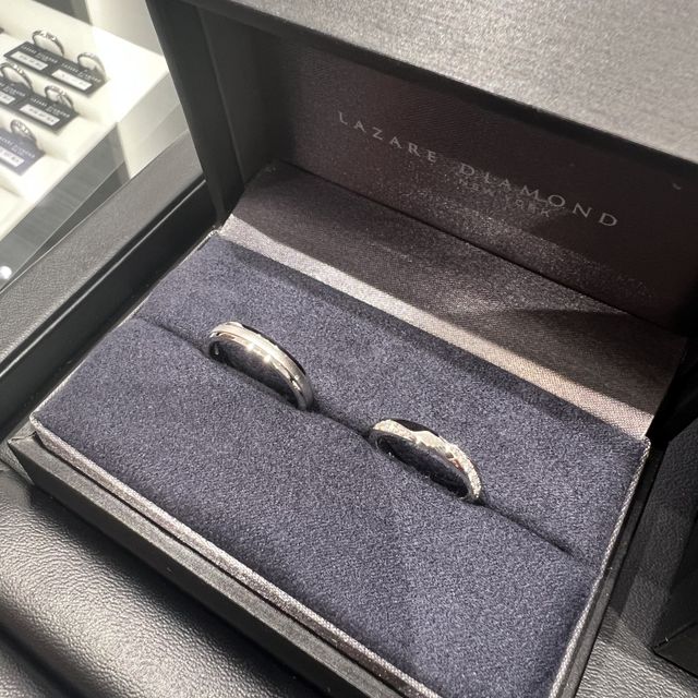 【ラザール ダイヤモンド(LAZARE DIAMOND)の口コミ】 ダイヤモンドの輝きに一目惚れして即決いたしました。
どの角度から見ても…