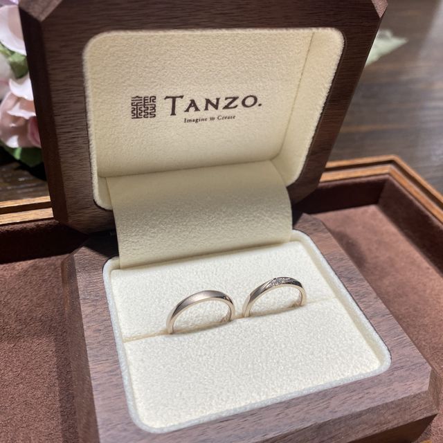 【TANZO.(鍛造指輪)の口コミ】 セミオーダーでお願いしたのですが2人で納得いくまでデザインを吟味できま…