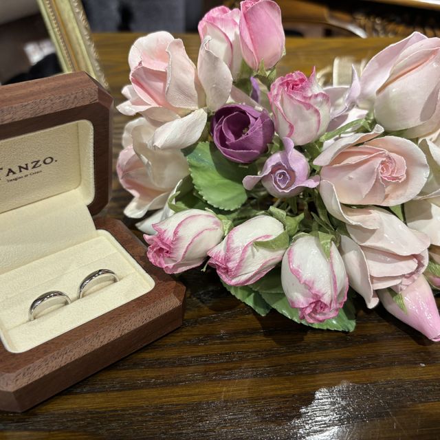 【TANZO.(鍛造指輪)の口コミ】 石なしのシンプルなデザインにしました。
着け心地も良く、付けていること…